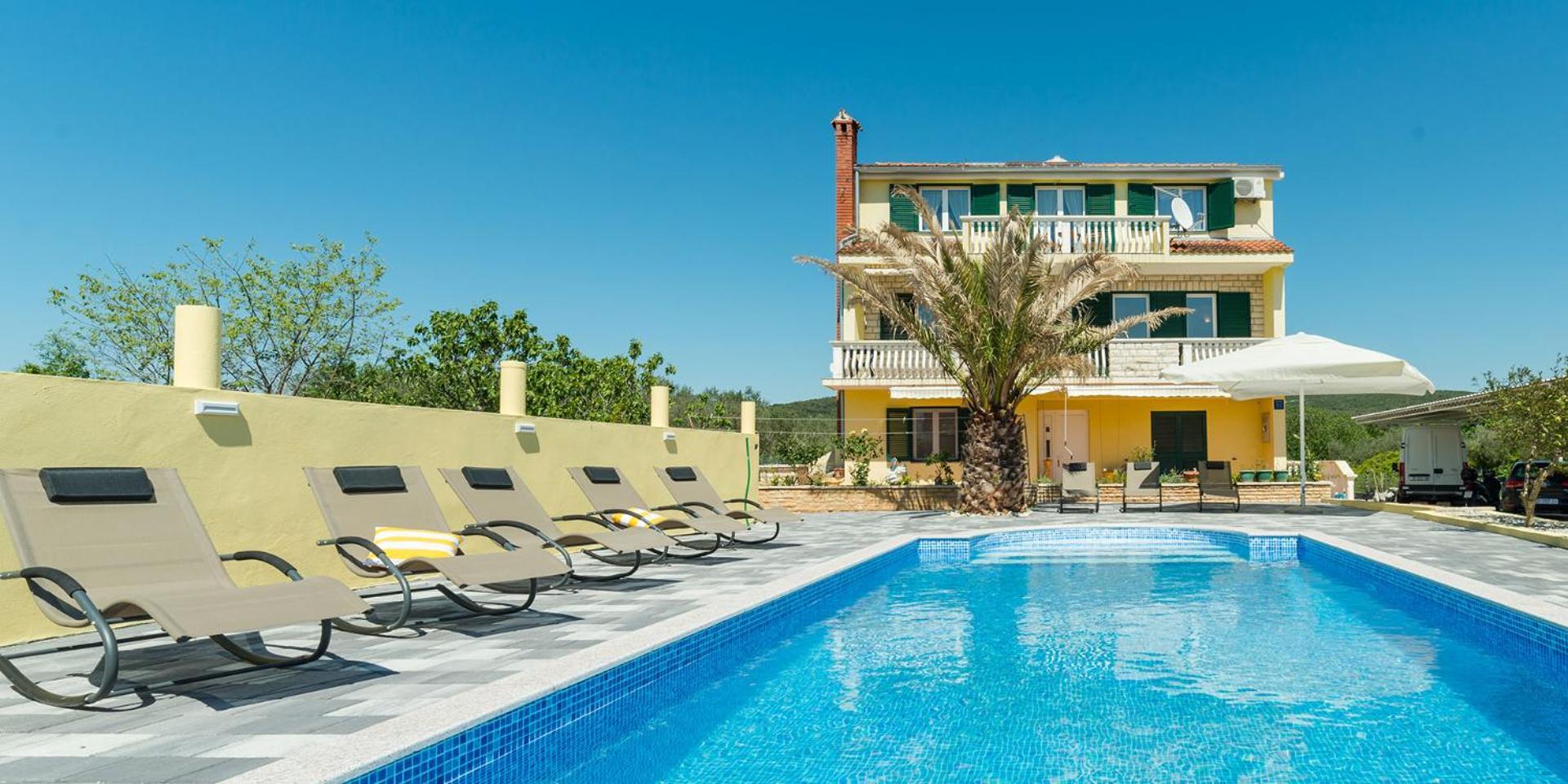Crowonder Sun&Fun Holiday House With Large Swimming Pool, Playroom And Garden Bibinje Bagian luar foto